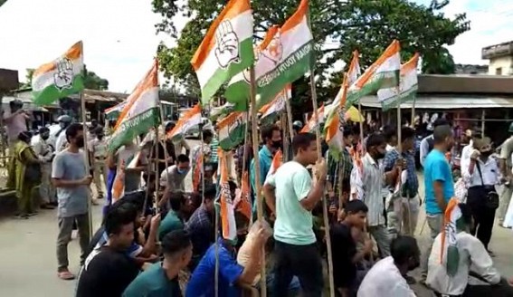 Youth Congress's protest at Kumarghat
